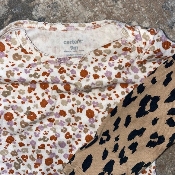 Carters Leopard and Floral Print Kids Long Sleeve One Pieces size 9 months - Picture 3 of 3